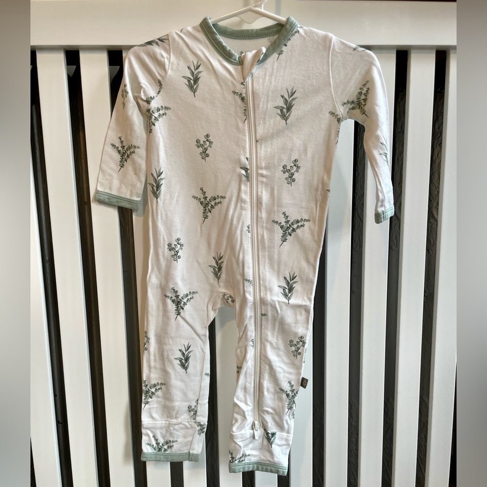 Kyte BABY Zippered Romper in Eucalyptus